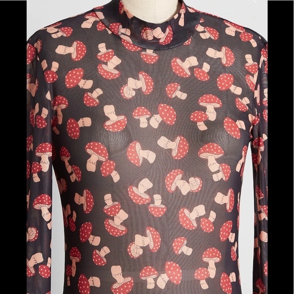 Modcloth x Dangerfield Microdose Memories Mesh Top Black Mushroom, 8(AU)/US XS - Picture 3 of 9